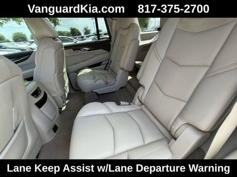 Used 2020 Cadillac Escalade Luxury AWD/4WD image 28