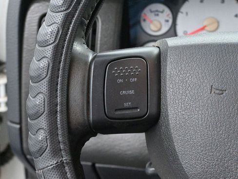 Used 2005 Dodge Ram 3500 Truck SLT image 16