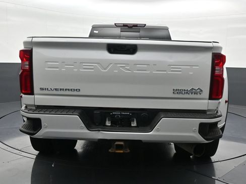 Used 2022 Chevrolet Silverado 3500 High Country image 4