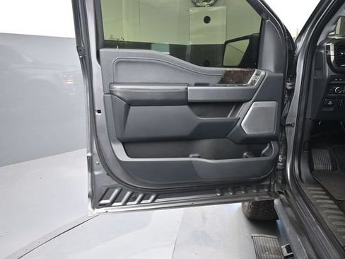 Used 2021 Ford F150 Lariat w/ Equipment Group 502A High AWD/4WD image 9