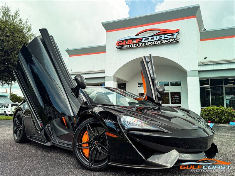 Used 2018 McLaren 570S Spider RWD image 1