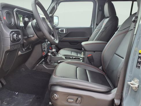 New 2026 Jeep Wrangler Unlimited Rubicon AWD/4WD image 10