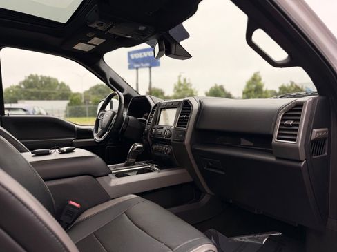 Used 2018 Ford F150 Raptor w/ Equipment Group 802A Luxury AWD/4WD image 35