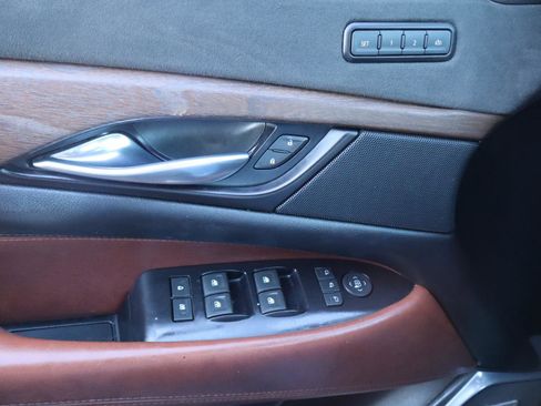 Used 2020 Cadillac Escalade Luxury image 28