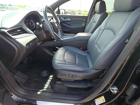 Used 2023 Buick Enclave Essence FWD image 15