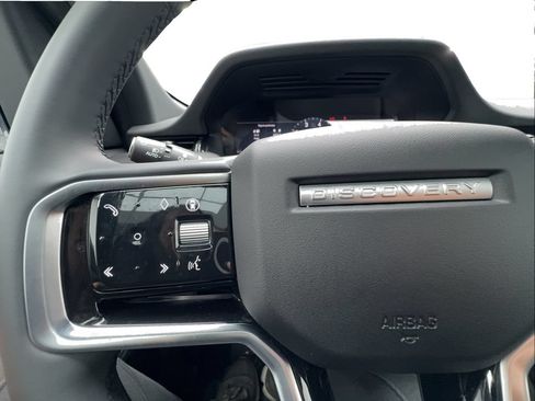 Used 2025 Land Rover Discovery Sport Dynamic SE AWD/4WD image 40