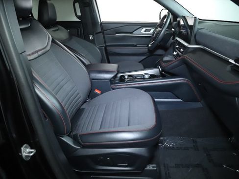 Used 2025 Ford Explorer ST-Line AWD/4WD image 37