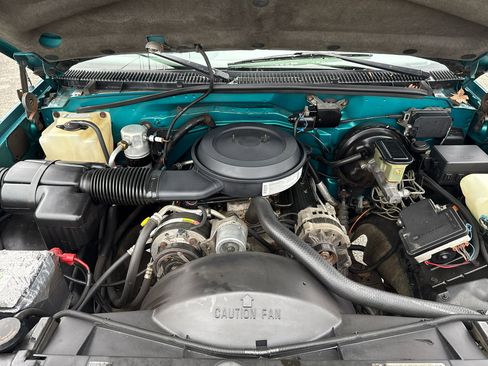 Used 1995 Chevrolet Silverado 2500 2WD Regular Cab image 23
