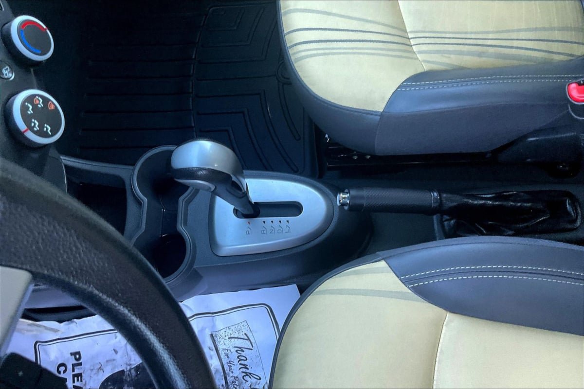 Used 2014 Chevrolet Spark LT FWD image 17