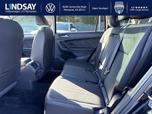 Used 2022 Volkswagen Tiguan SE image 10