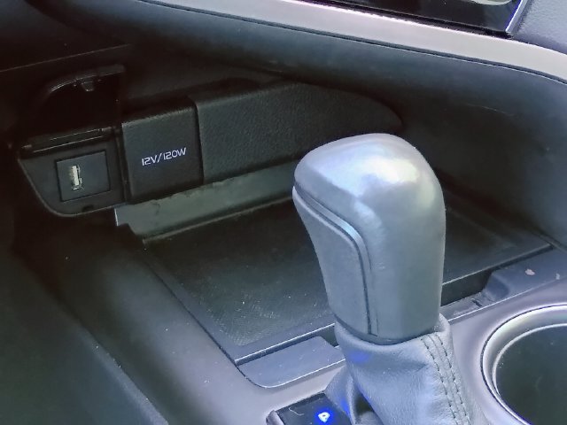 Used 2023 Toyota Camry SE w/ Convenience Package FWD image 36
