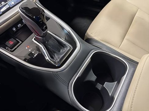 Used 2024 Subaru Outback Limited w/ Popular Package #2 image 24