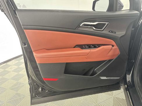 Used 2023 Kia Sportage SX image 16