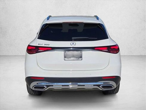 Certified 2025 Mercedes-Benz GLC 300 image 6