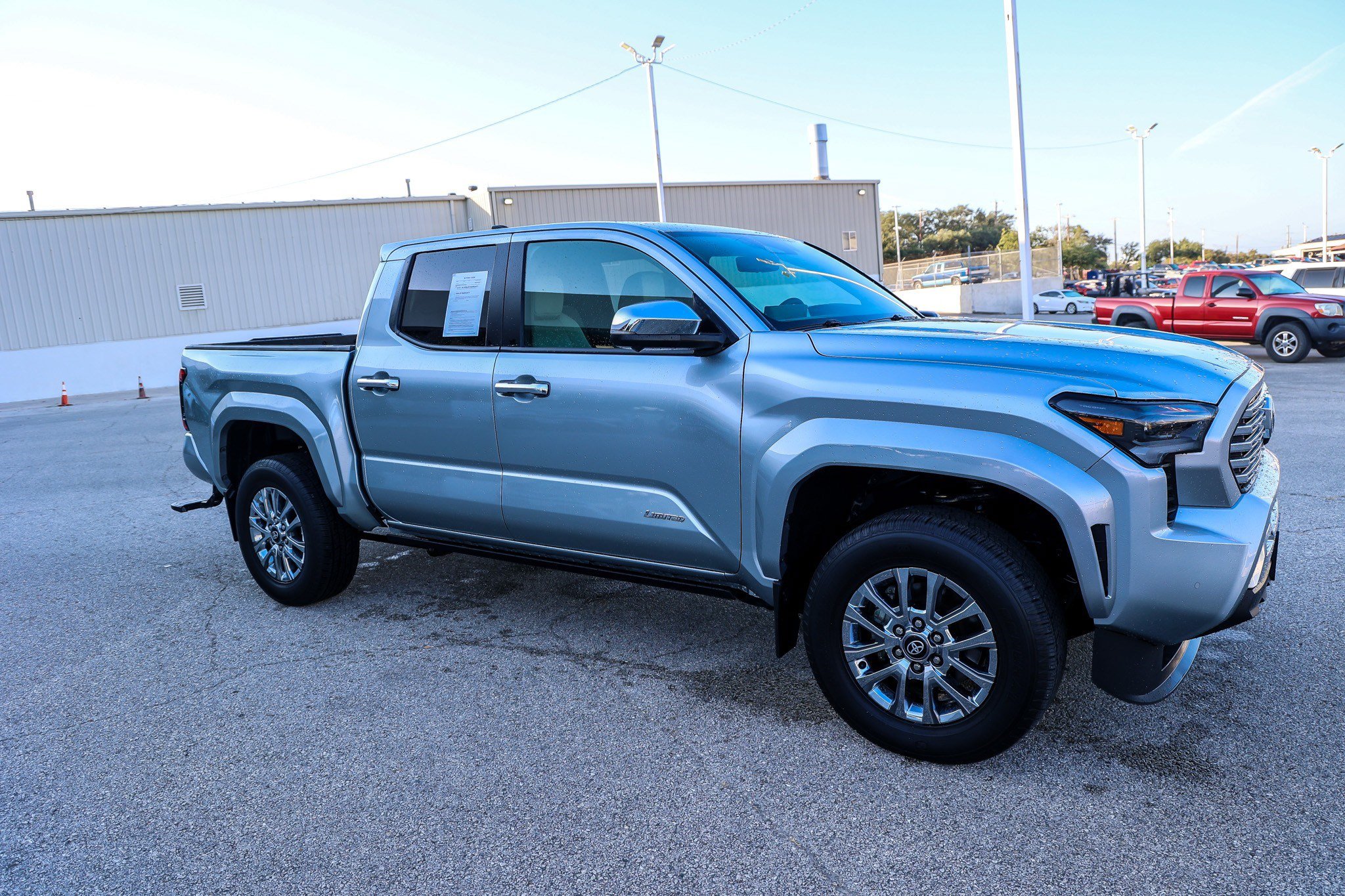 Used 2024 Toyota Tacoma Limited w/ Limited Package (LT) AWD/4WD image 6