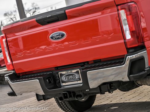Used 2024 Ford F250 XLT image 14