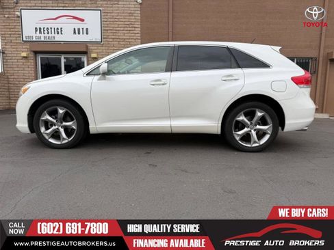 Used 2011 Toyota Venza Limited w/ Leather Pkg image 1