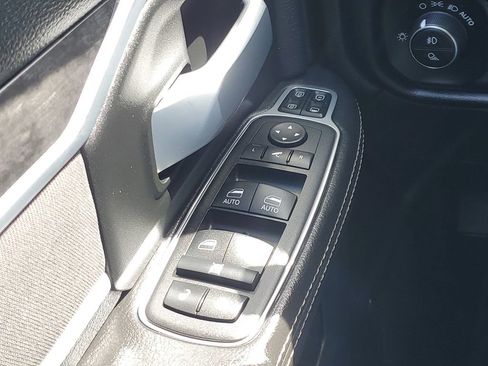 Used 2024 RAM 2500 Big Horn image 24