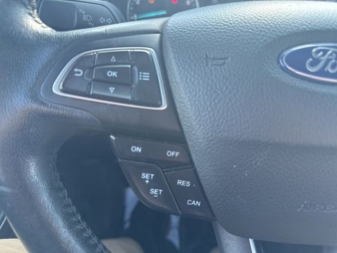 Certified 2019 Ford EcoSport SE image 18