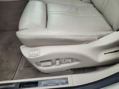 Used 2015 Cadillac SRX Luxury w/ Trailering Package image 27