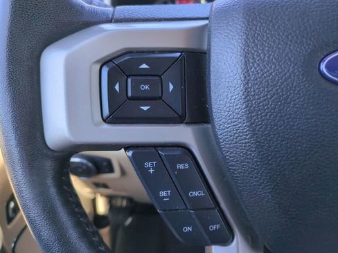 Used 2018 Ford F250 Lariat w/ Chrome Package image 29