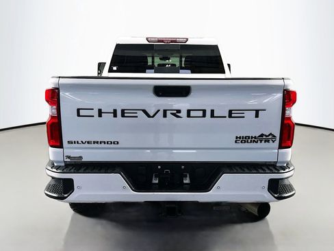 Used 2020 Chevrolet Silverado 2500 High Country w/ Z71 Off-Road Package AWD/4WD image 6