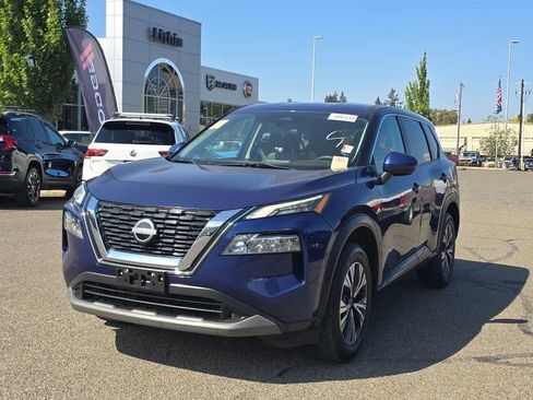Used 2022 Nissan Rogue SV FWD image 1