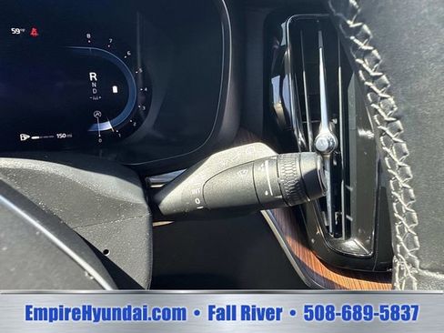 Used 2023 Volvo XC60 B5 Plus AWD/4WD image 32