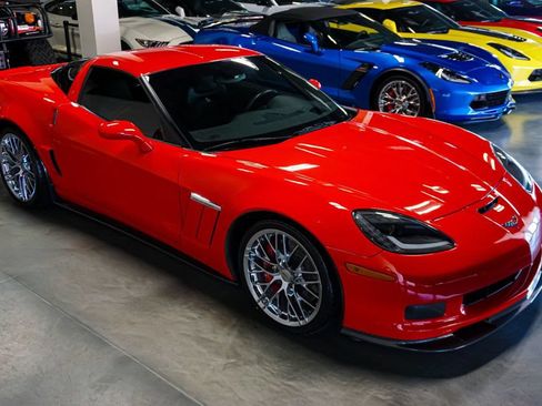 Used 2012 Chevrolet Corvette Grand Sport w/ 2LT Preferred Equipment Group RWD image 47