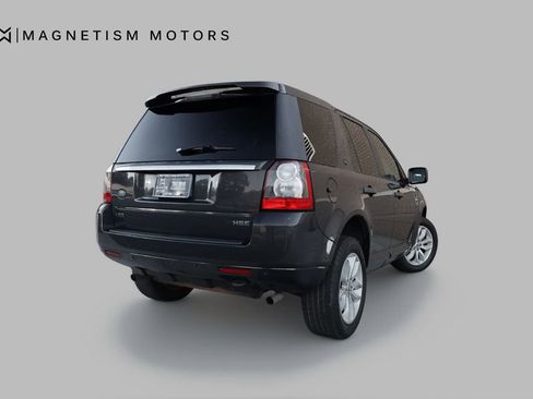 Used 2012 Land Rover LR2 HSE image 9