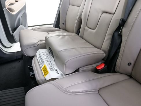 New 2026 Volvo XC90 T8 Ultra w/ Protection Package Premier AWD/4WD image 22