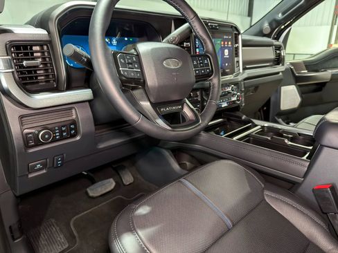 Used 2026 Ford F450 Platinum AWD/4WD image 19