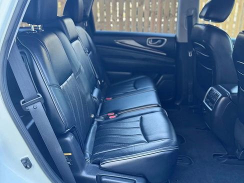 Used 2015 INFINITI QX60 AWD w/ Premium Package image 22