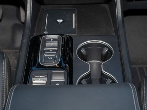 Certified 2023 Honda Pilot Touring image 29