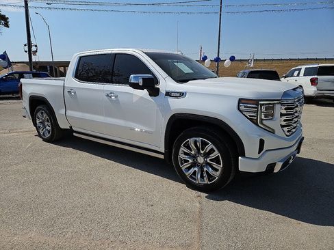 Used 2024 GMC Sierra 1500 Denali RWD image 10