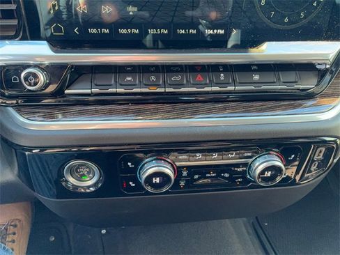 Used 2022 GMC Sierra 1500 Elevation image 15