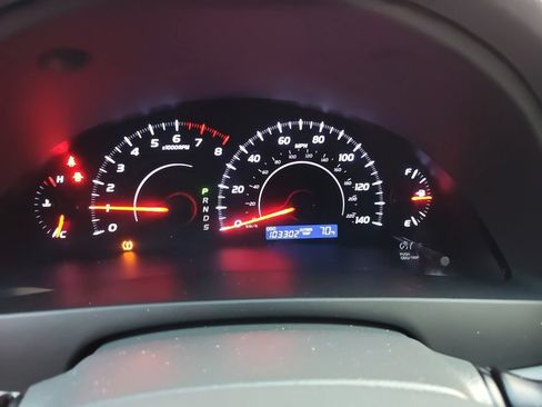 Used 2011 Toyota Camry FWD image 10