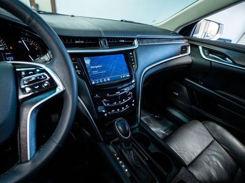 Used 2018 Cadillac XTS Luxury image 43