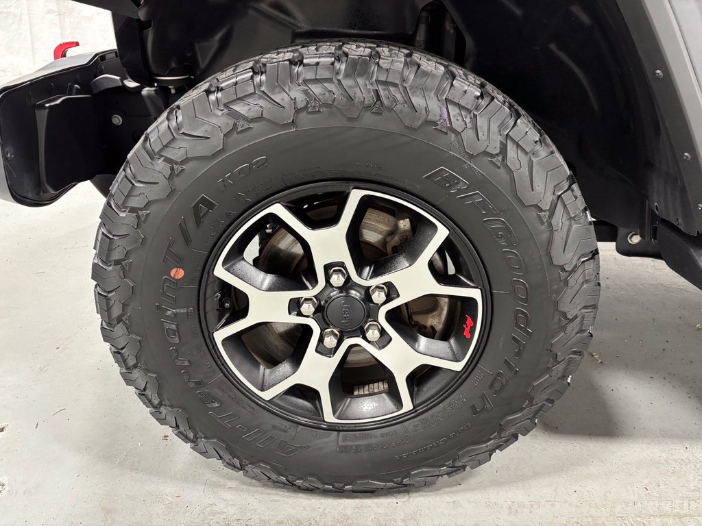 Used 2020 Jeep Wrangler Unlimited Rubicon w/ LED Lighting Group AWD/4WD image 62