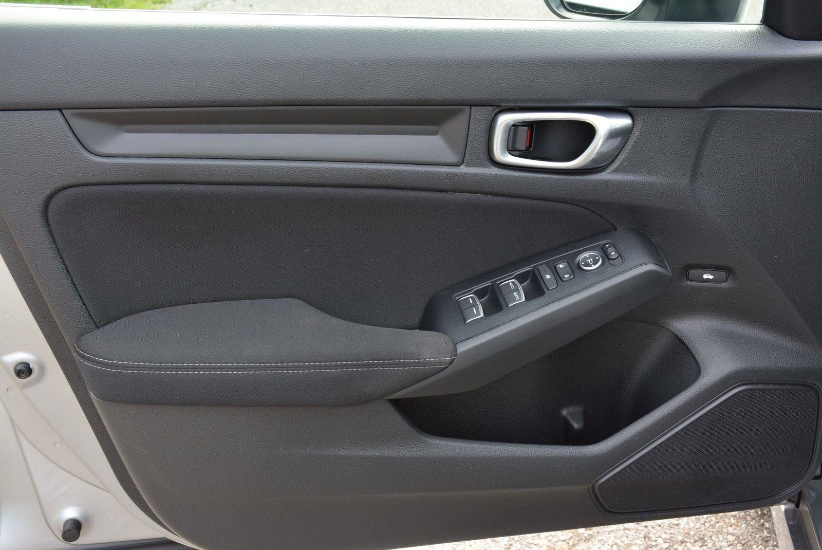 Used 2023 Honda Civic LX image 8