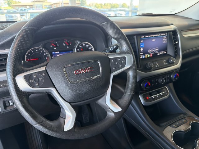 Used 2021 GMC Acadia SLE w/ Driver Convenience Package FWD image 18