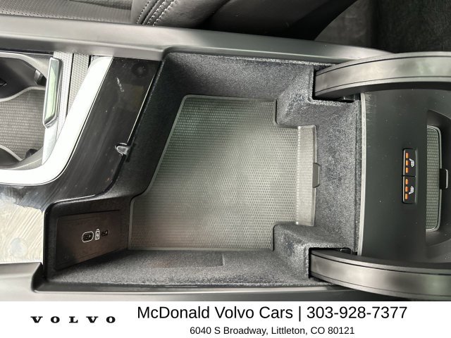 Certified 2024 Volvo XC60 T8 Ultimate w/ Protection Package Premier AWD/4WD image 21