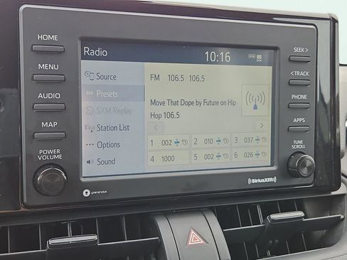 Used 2021 Toyota RAV4 XLE w/ Convenience Package image 28