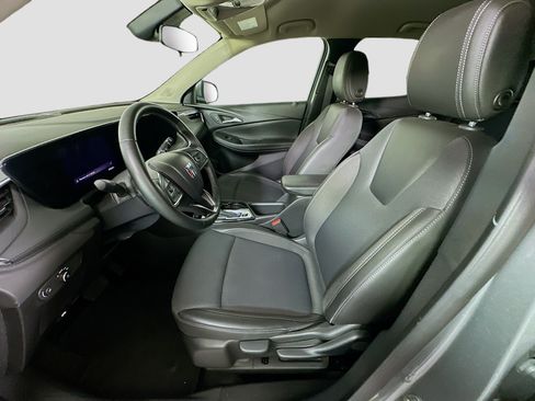 Used 2025 Buick Encore GX Preferred FWD image 13