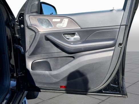 Used 2022 Mercedes-Benz GLS 450 4MATIC image 23