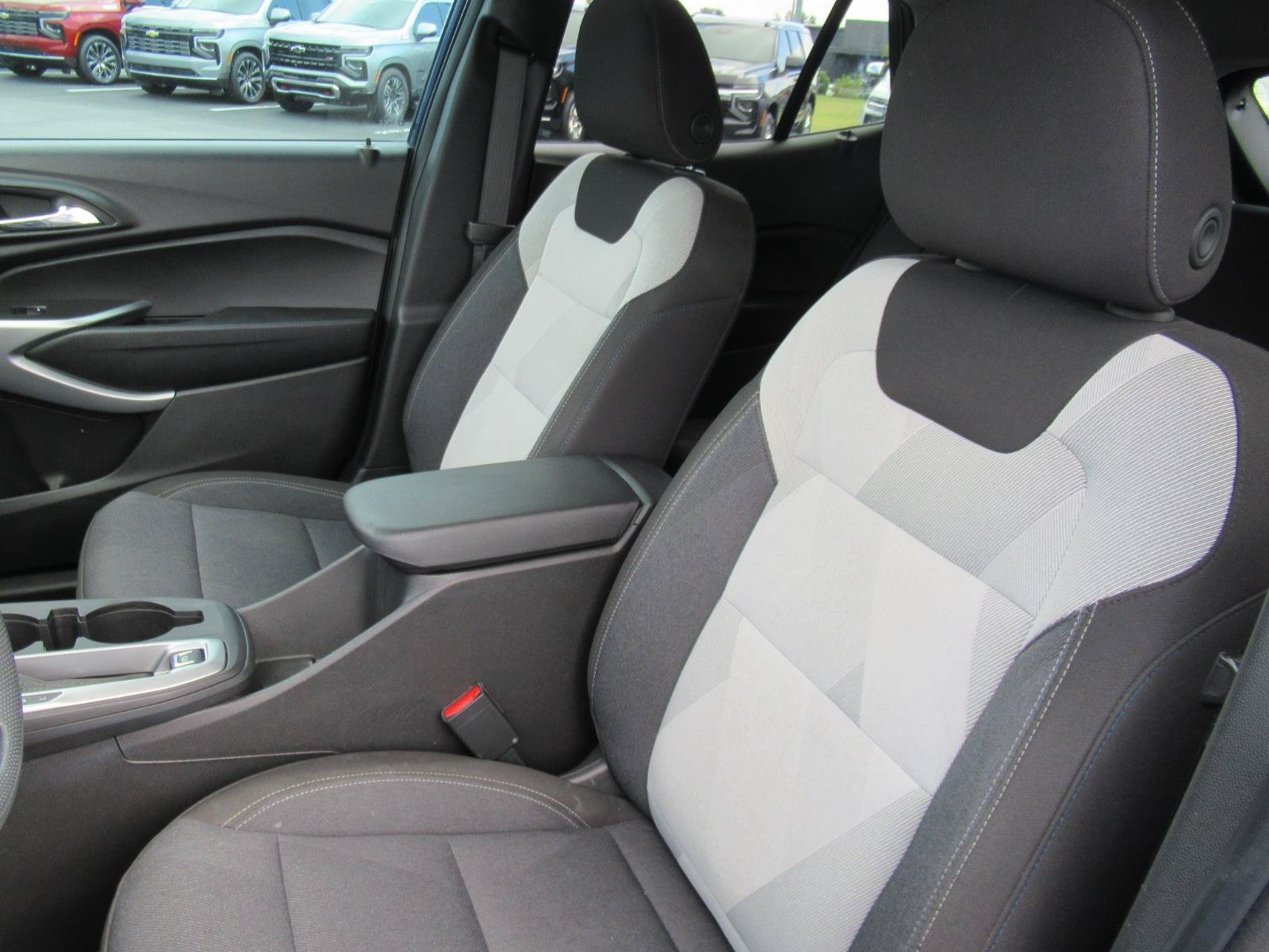 Certified 2024 Chevrolet Trax LS w/ LS Convenience Package FWD image 20