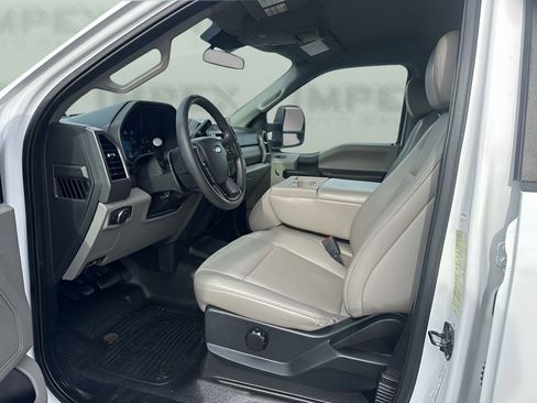 Used 2021 Ford F250 XL w/ Power Equipment Group image 9