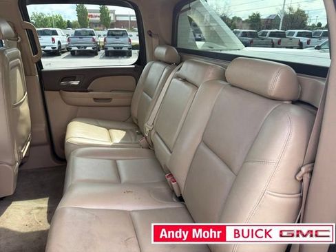 Used 2013 Chevrolet Avalanche LTZ RWD image 18