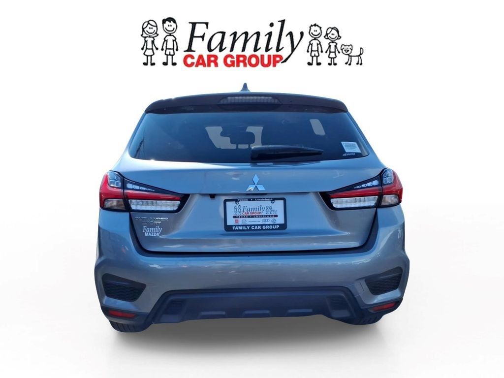 Used 2024 Mitsubishi Outlander Sport ES AWD/4WD image 3