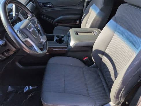 Used 2020 GMC Yukon SLE w/ SLE Value Package image 16